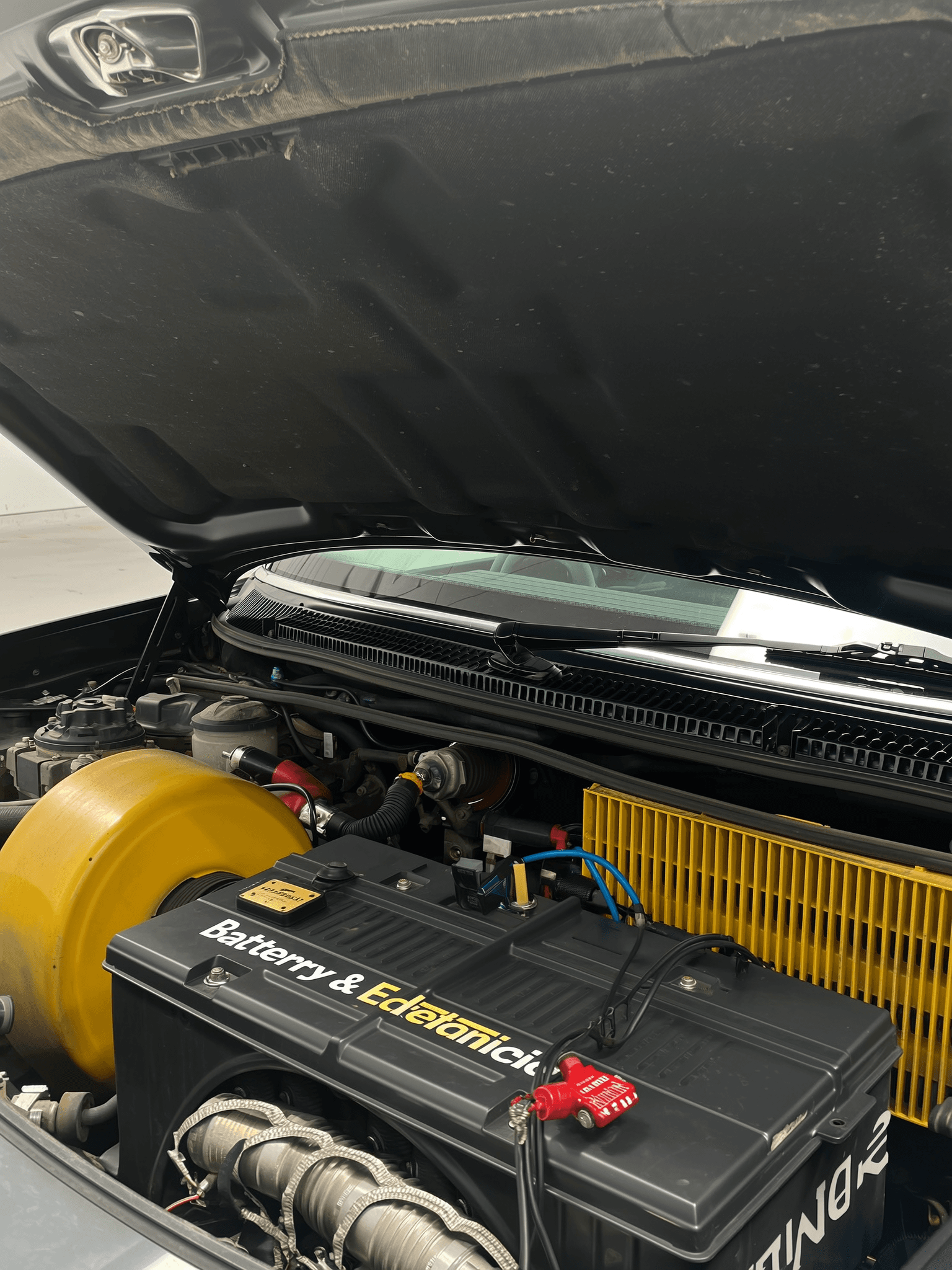 Battery & Electrical